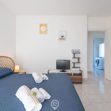 Apartment Tipologia Q18 *